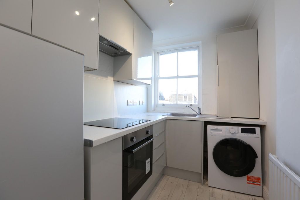 Property photo 3 of 8 Ach_7544.Jpg