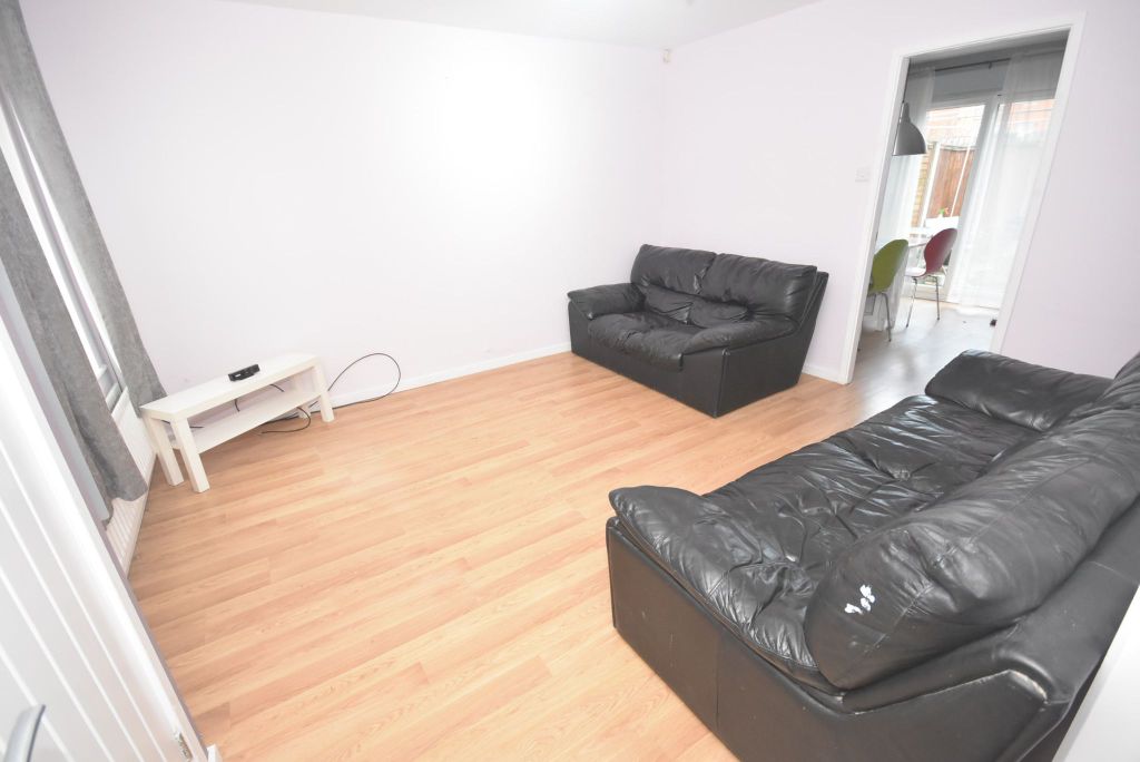 Property photo 2 of 13 Photograph 2