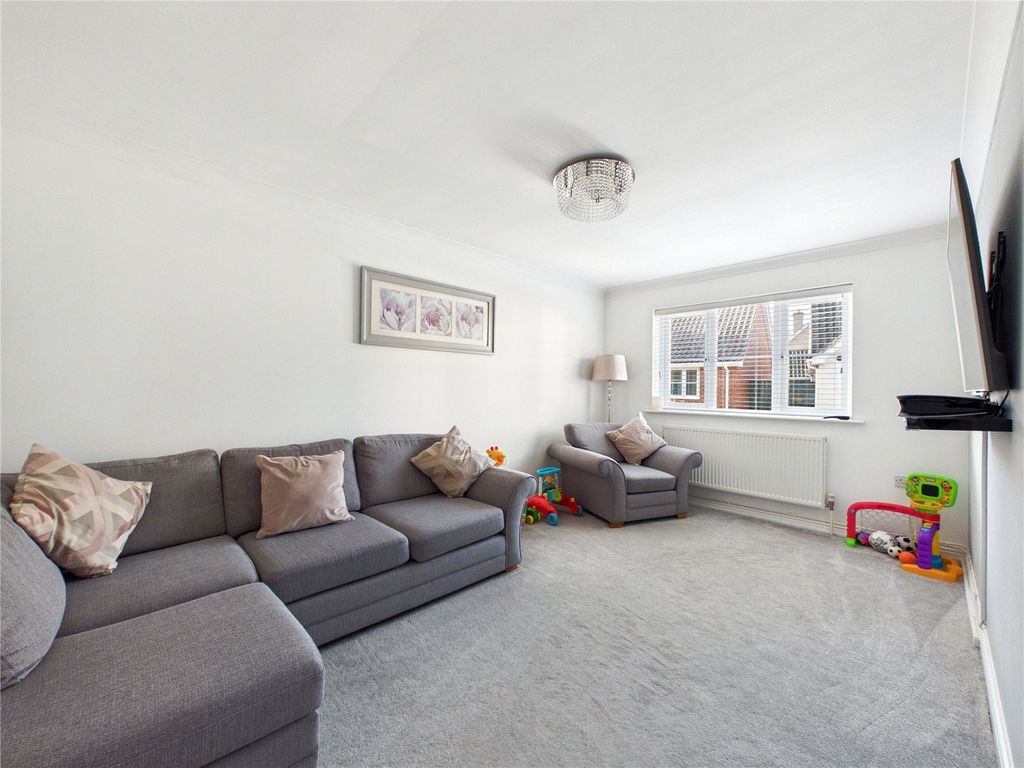 Property photo 2 of 19 Picture No. 13