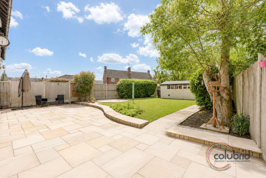 Property photo 2 of 24