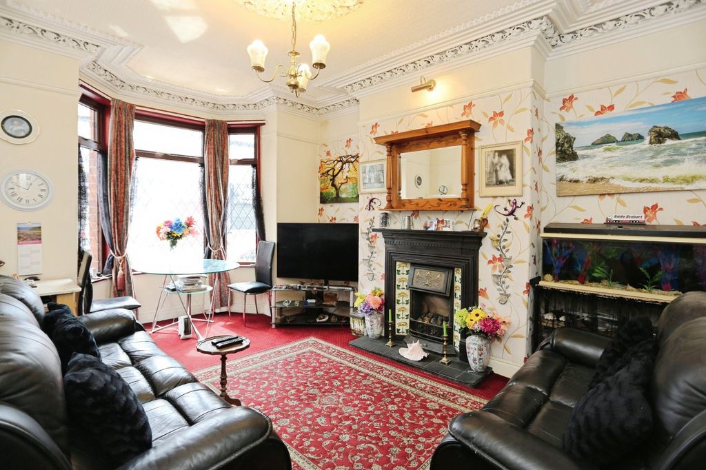 Property photo 2 of 17 Picture No. 16
