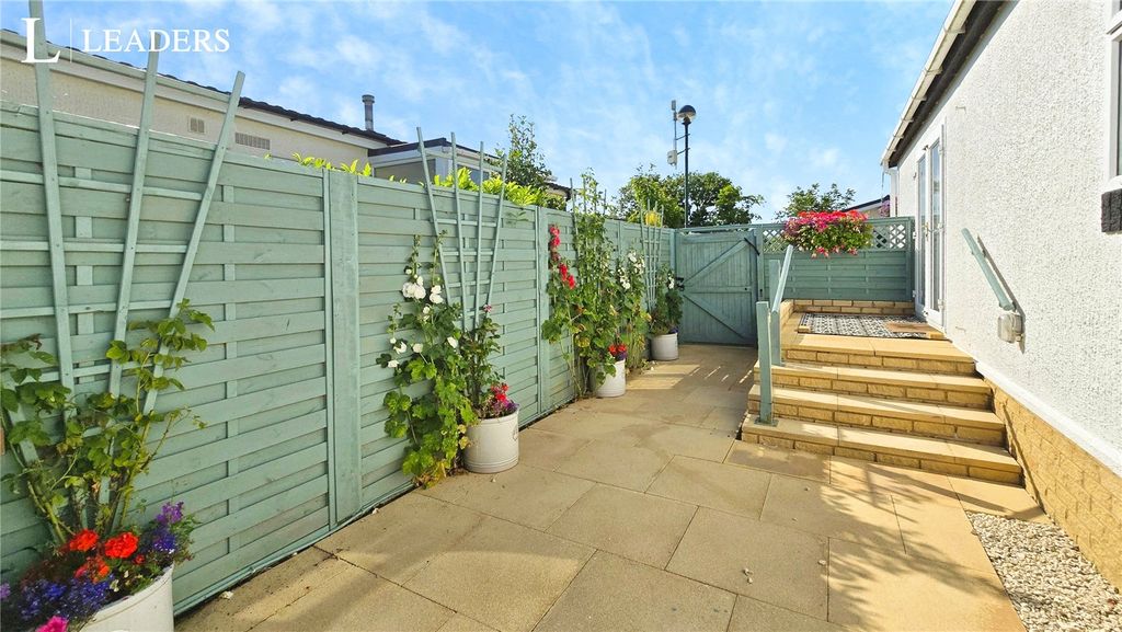 Property photo 2 of 23 Picture No. 08