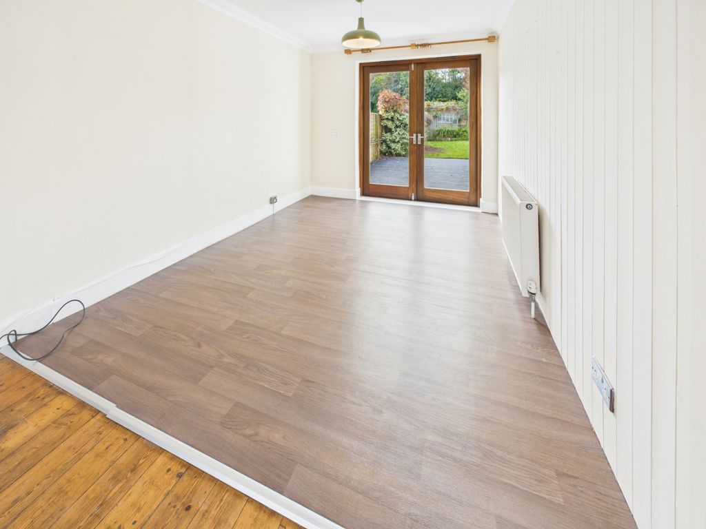 Property photo 3 of 10 Gallery