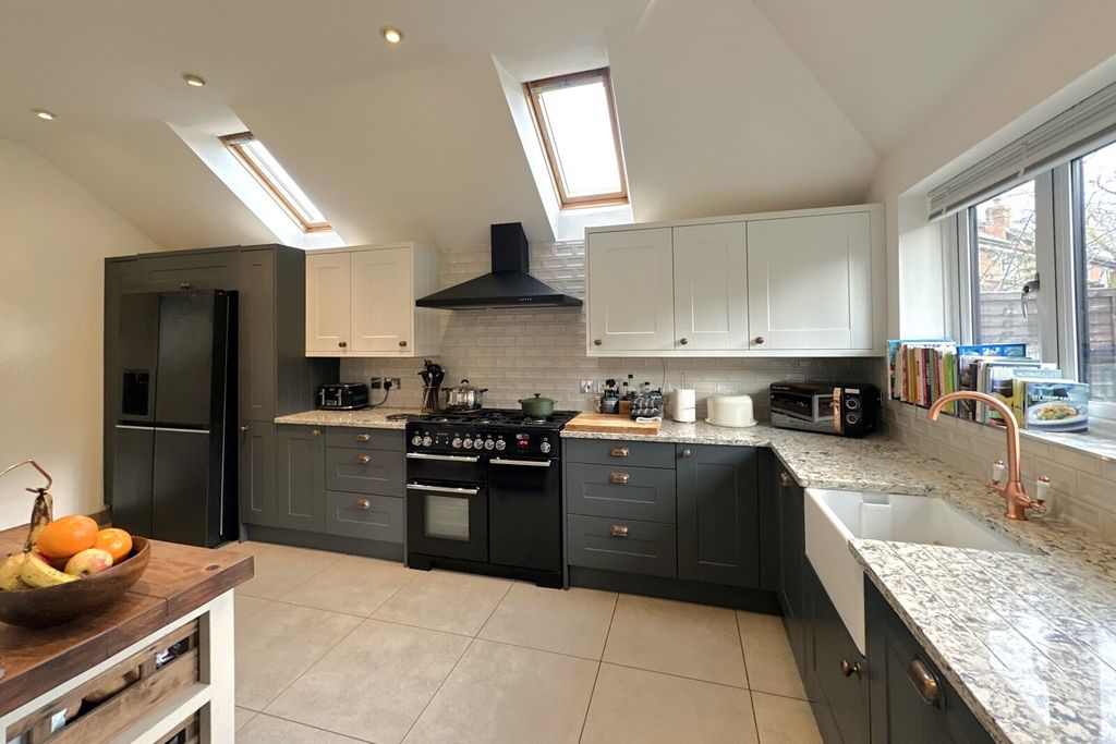 Property photo 2 of 31 Picture No. 20