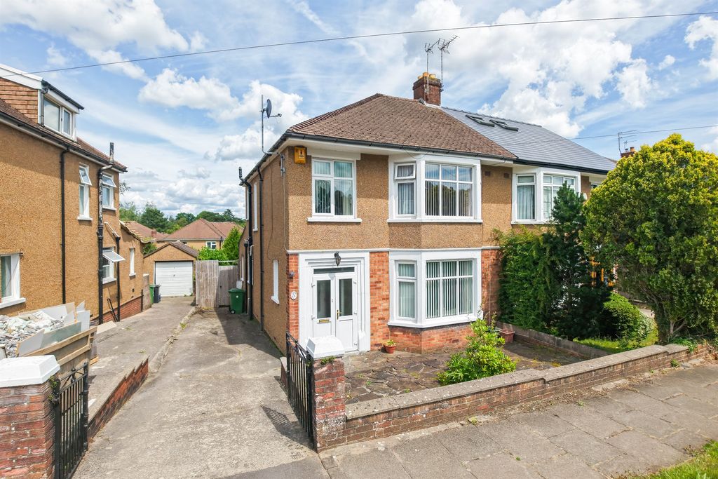Property photo 1 of 29