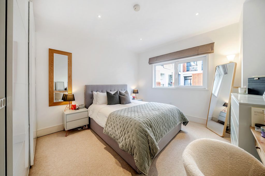 Property photo 3 of 16 1521244-21-6Aaa71...
