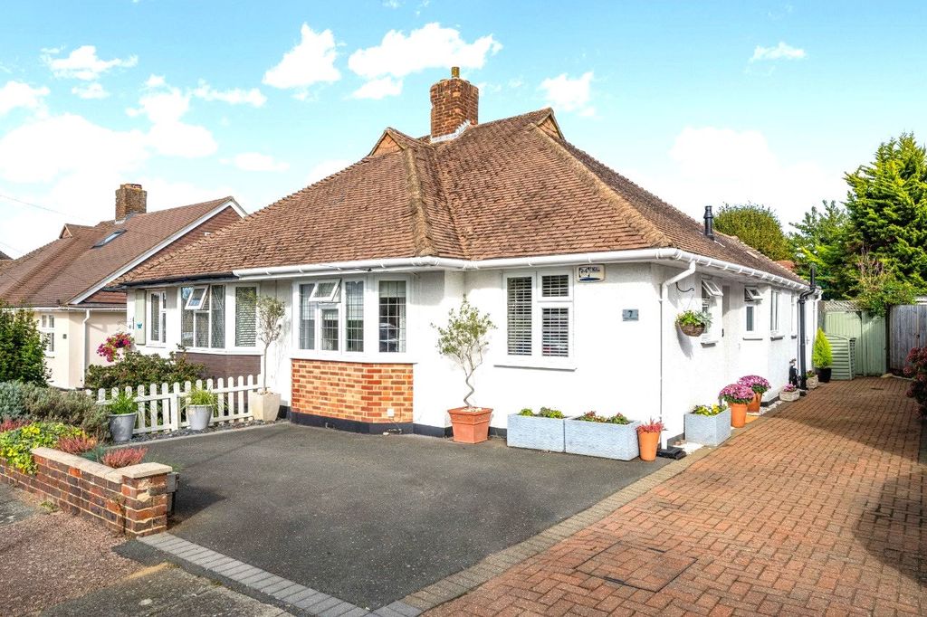 Property photo 1 of 17 Picture No. 01