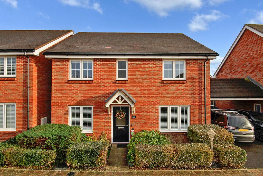 Property photo 1 of 16 Front