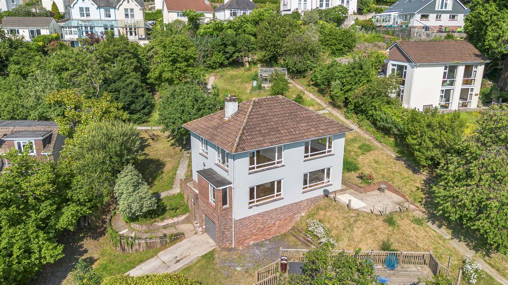 Property photo 1 of 29