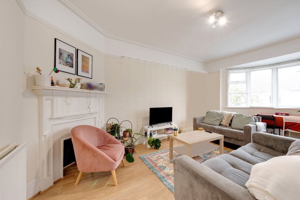 Property photo 2 of 8 Picture No. 03