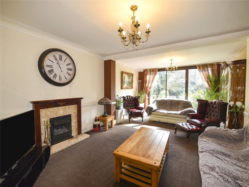 Property photo 2 of 18 Picture No. 17