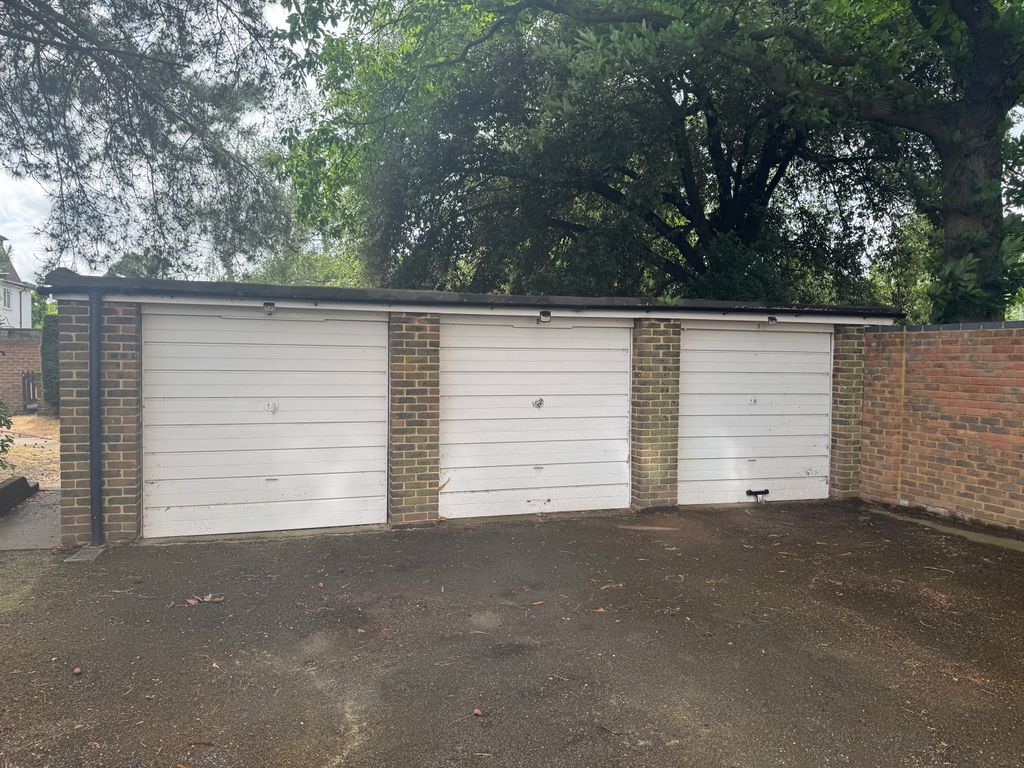 Property photo 1 of 1