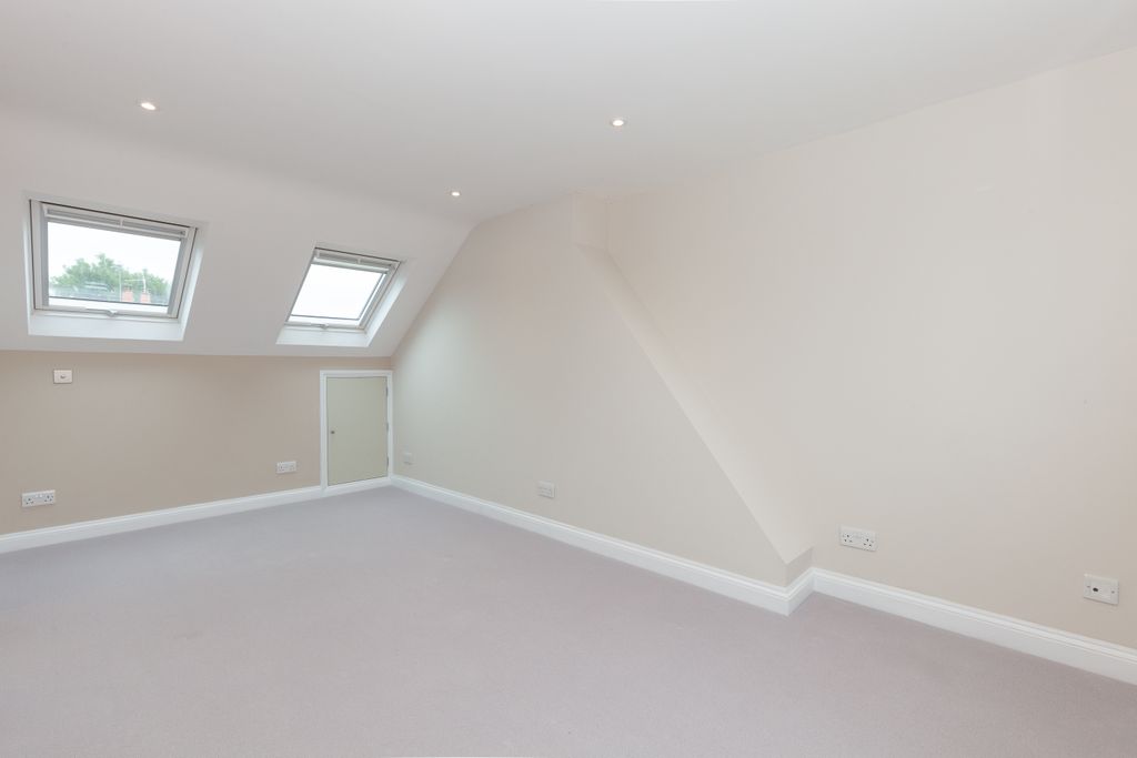 Property photo 3 of 10 Photo 03