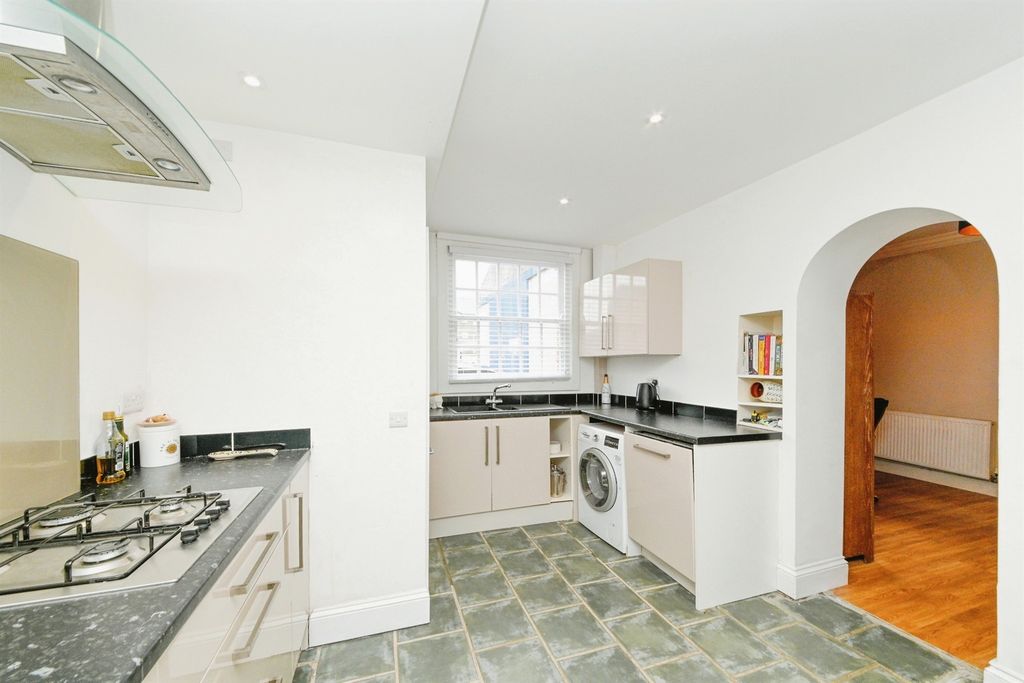 Property photo 3 of 13 Kitchen