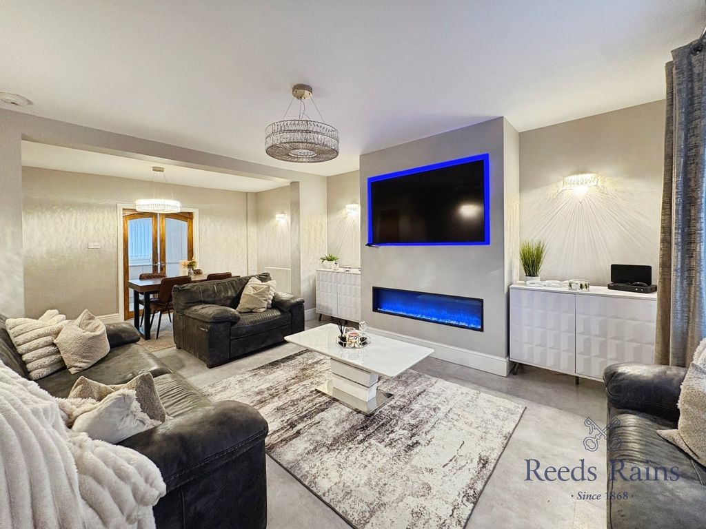 Property photo 3 of 15 Picture No. 16