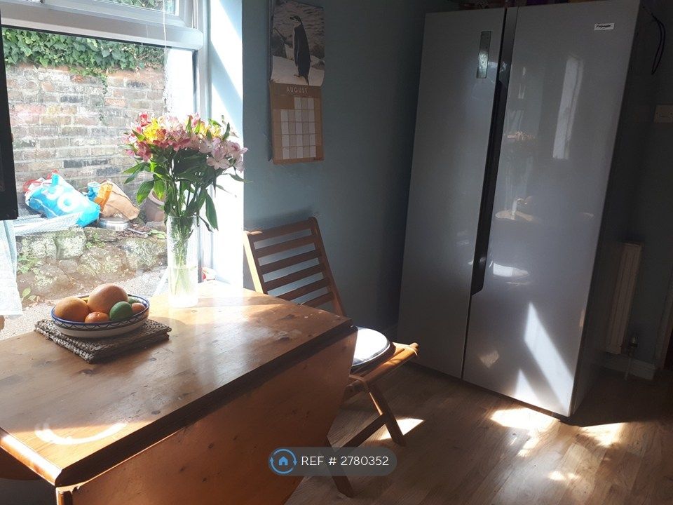 Property photo 3 of 5