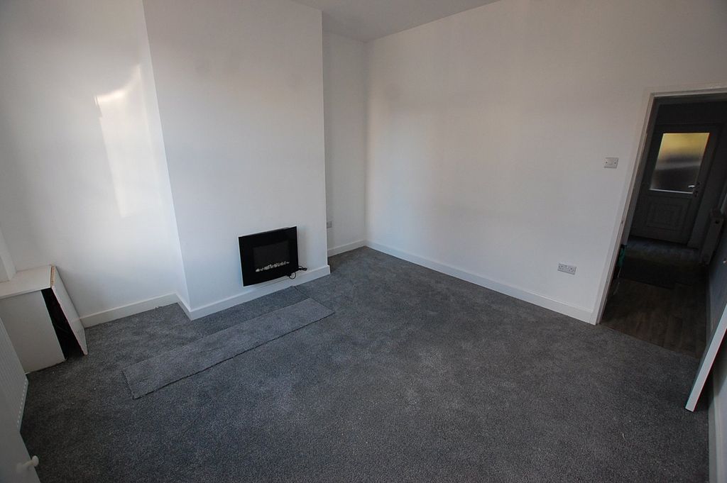 Property photo 2 of 11 Picture No. 06