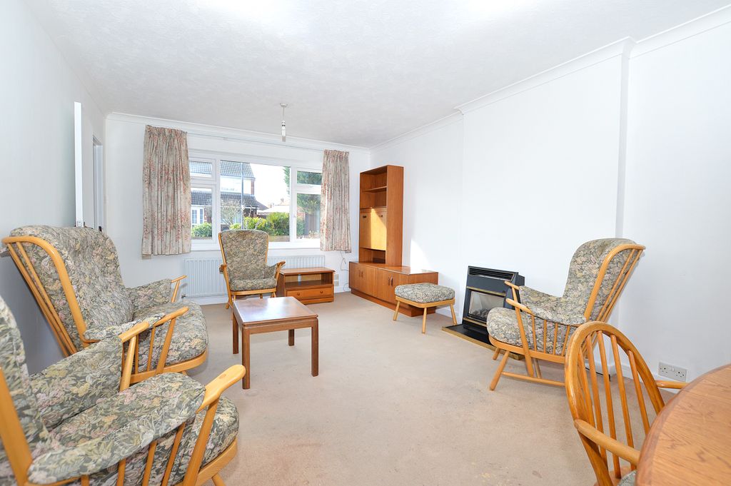 Property photo 2 of 20 Lounge