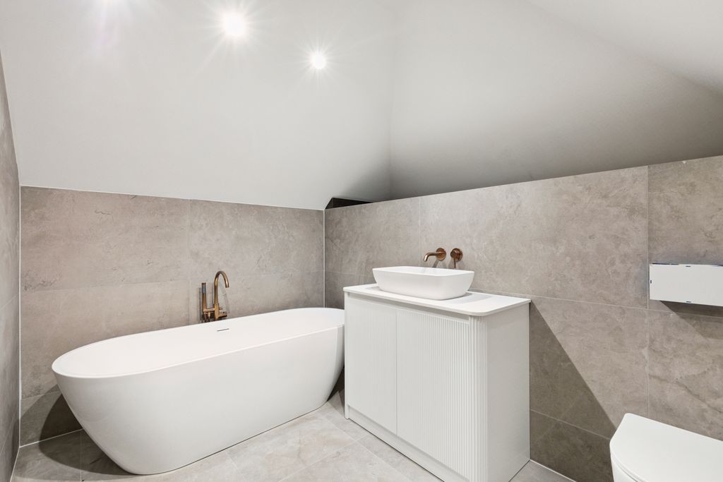 Additional image 21 of 5 bed detached house for salePipers Pipers Green Lane, Edgware HA8