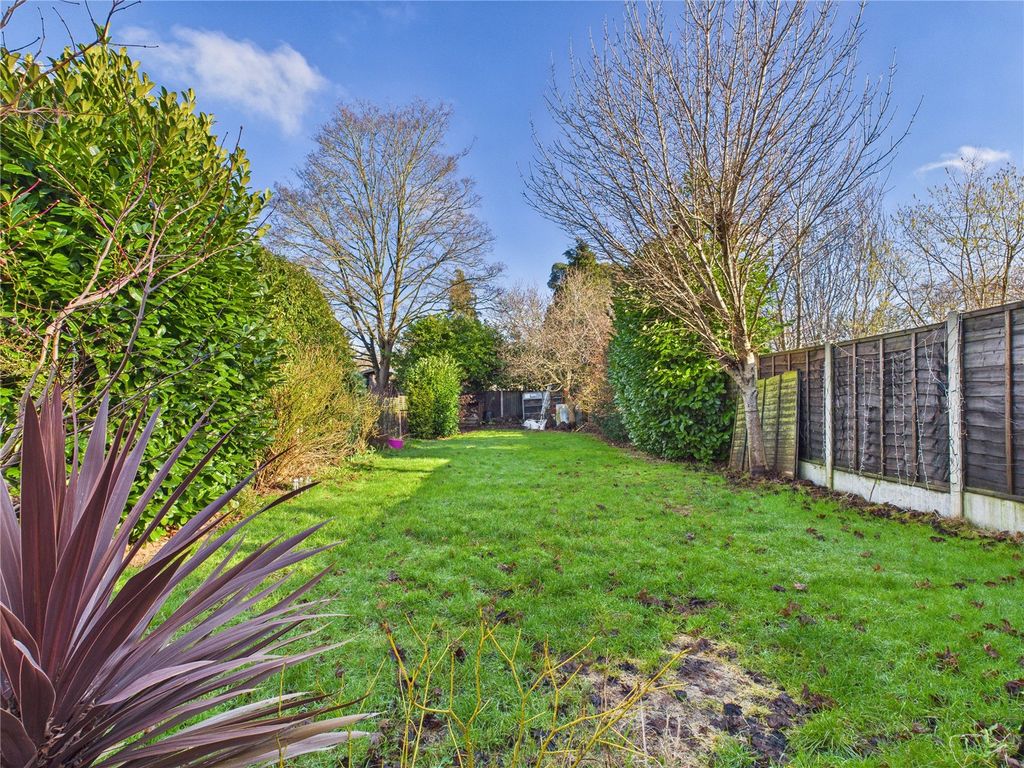 Property photo 2 of 17 Picture No. 14