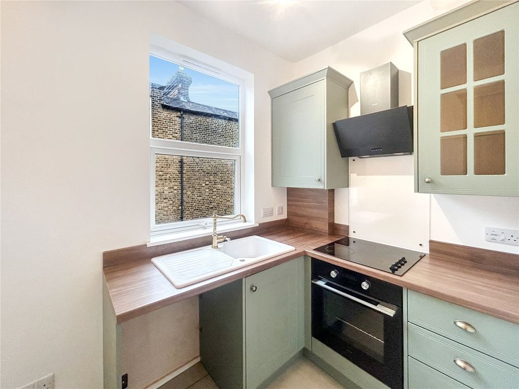 Property photo 3 of 7 Picture No. 04