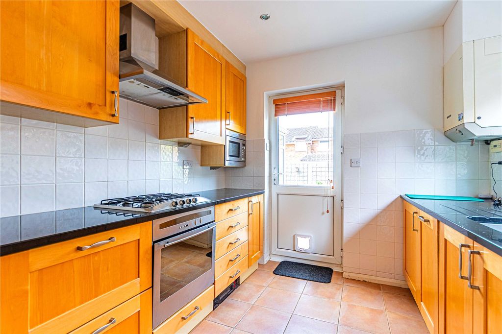 Property photo 3 of 21 Picture No. 18