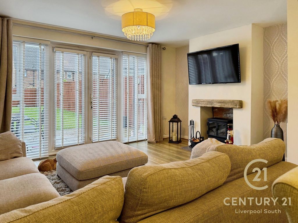 Property photo 2 of 25