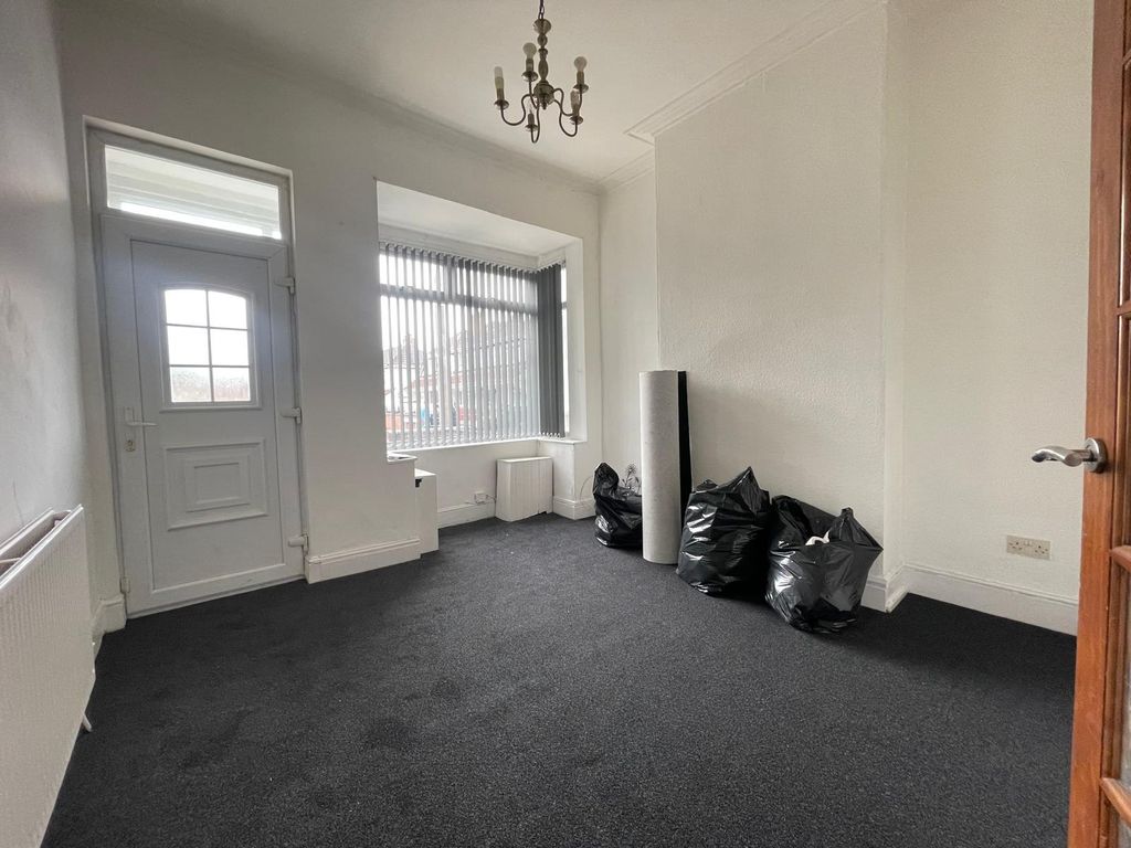 Property photo 2 of 9 Image