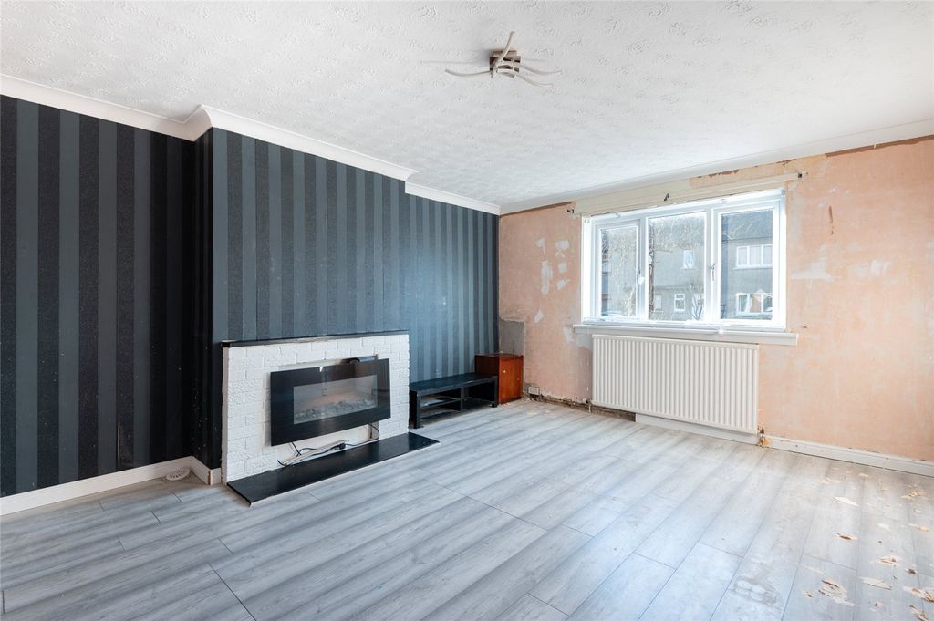 Property photo 2 of 17 Picture 2