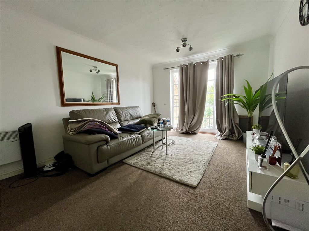 Property photo 2 of 7 Picture No. 06