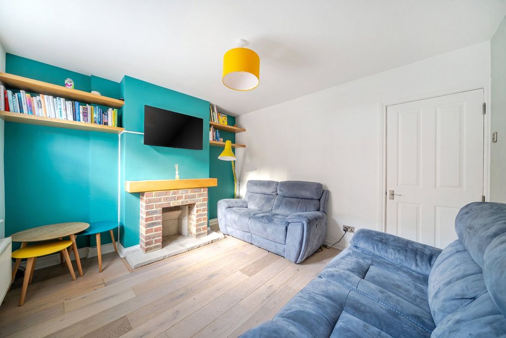 Property photo 3 of 17 Picture No. 27