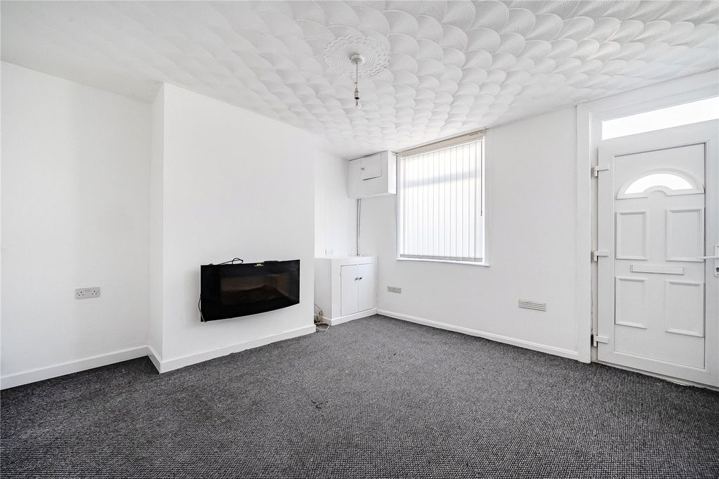 Property photo 2 of 13 Picture No. 04