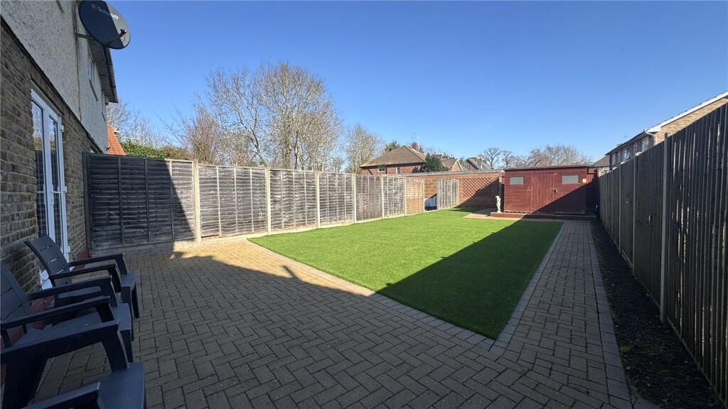 Property photo 2 of 8