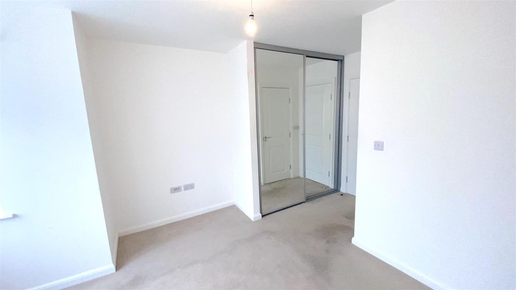 Additional image 15 of 2 bed flat for saleCastleridge Drive, Greenhithe DA9