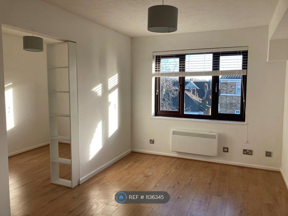 Property photo 1 of 5 Open Plan Living Area/ Bedroom