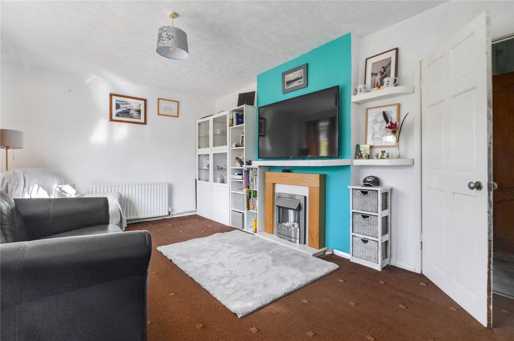 Property photo 2 of 11 Picture No. 08