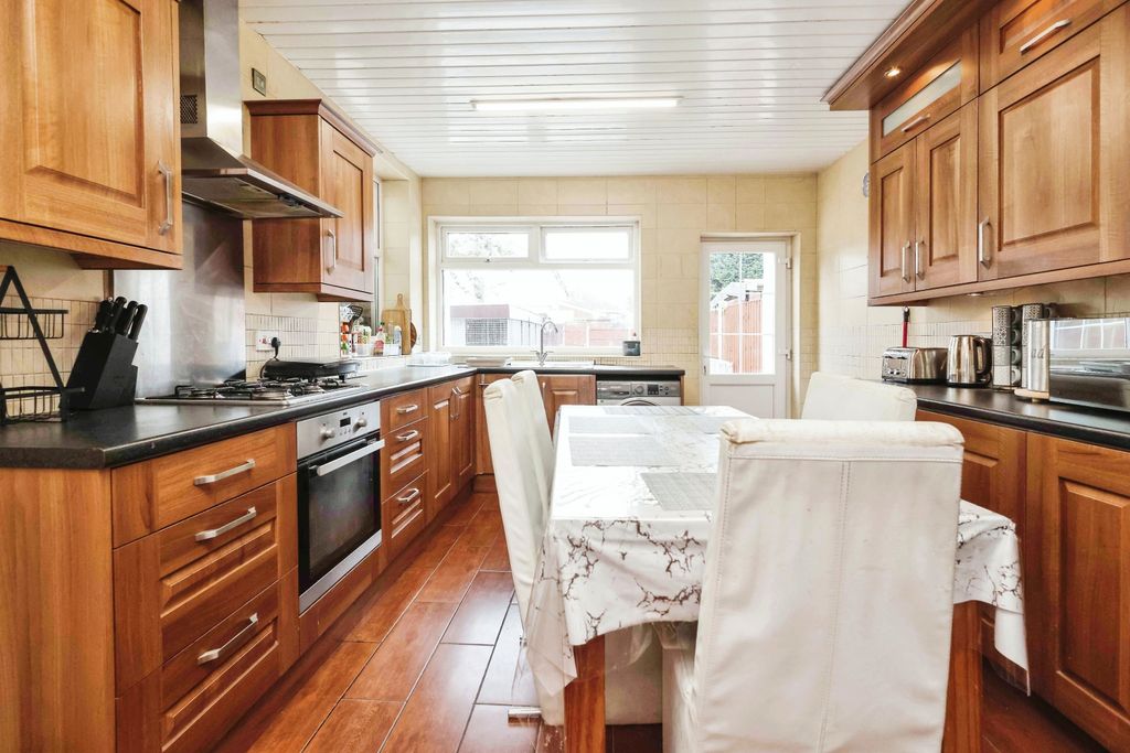 Property photo 3 of 13 Photography