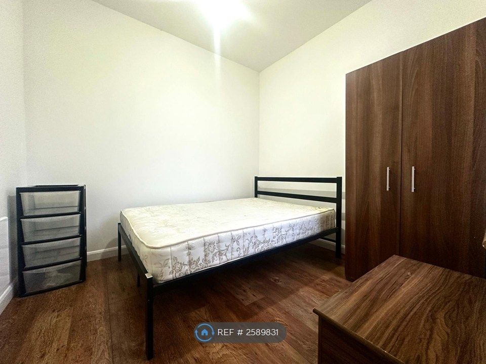 Property photo 3 of 6