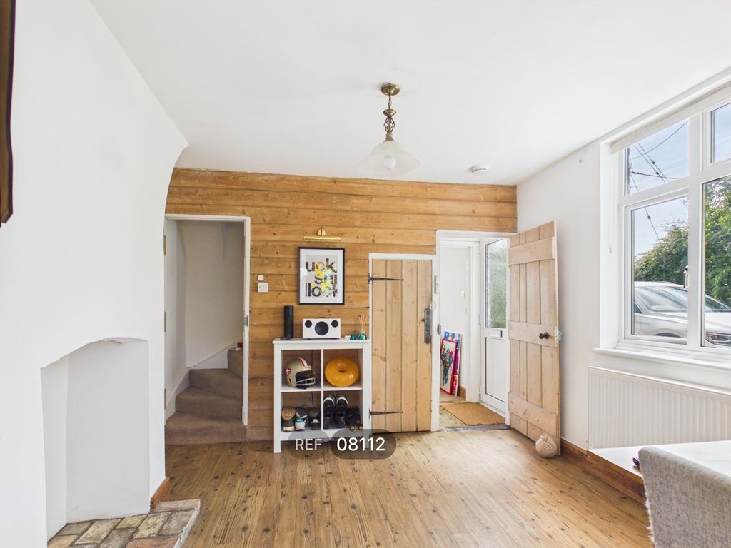 Property photo 3 of 11 Dining Room