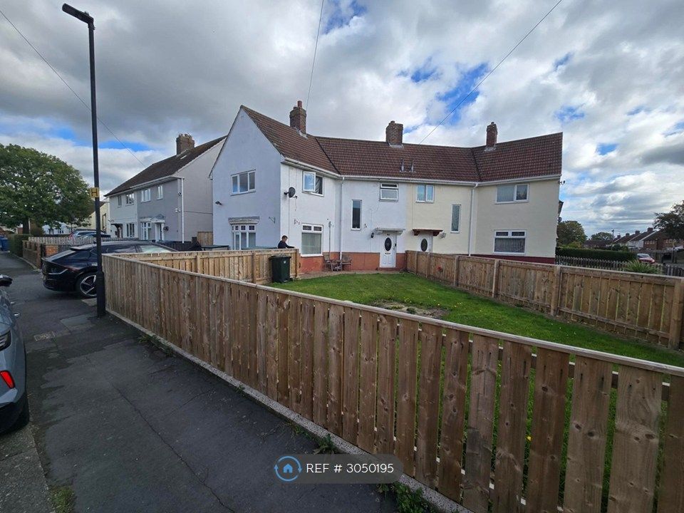 Property photo 2 of 14