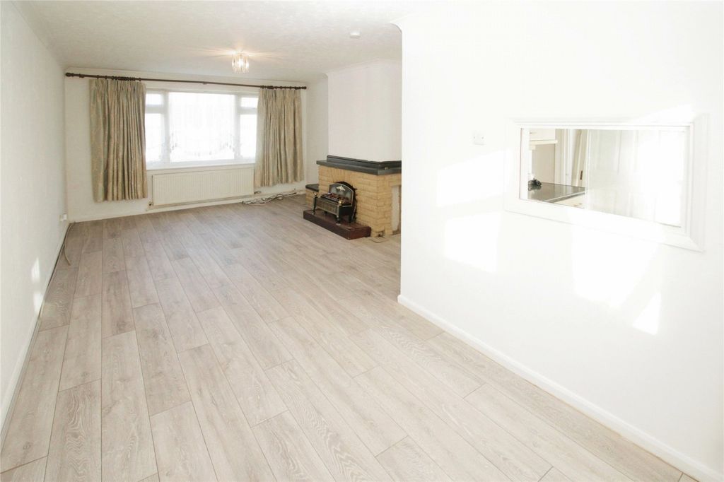 Property photo 2 of 10 Picture No. 17