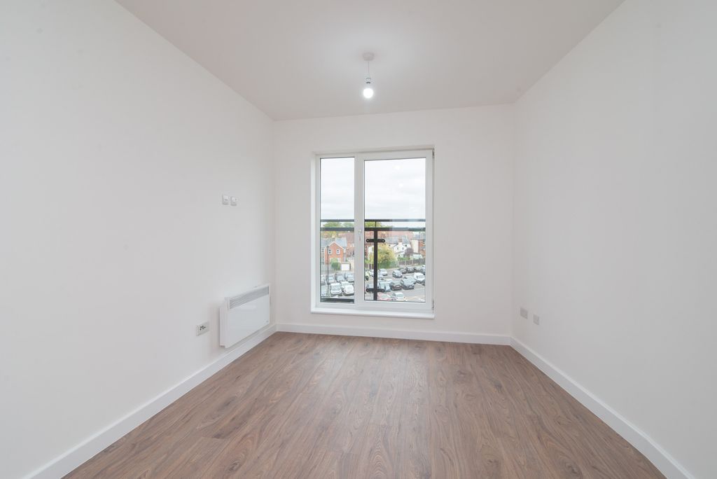 Property photo 2 of 6