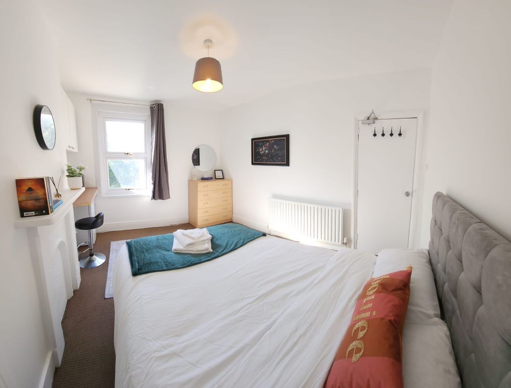 Property photo 2 of 5