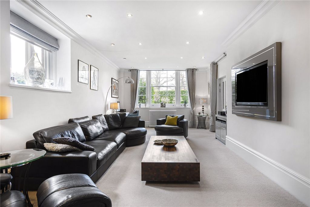 Property photo 2 of 15 Picture No. 32