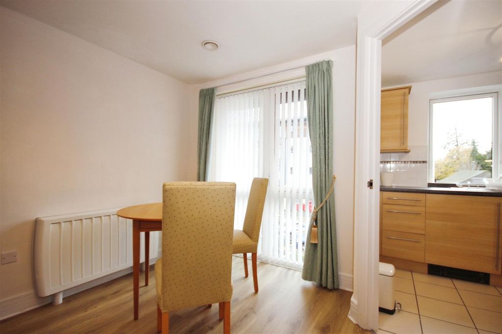 Additional image 7 of 1 bed flat for saleWilton Court, Southbank Road, Kenilworth CV8