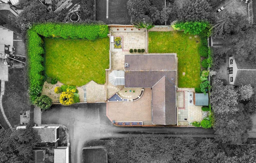 Property photo 3 of 30