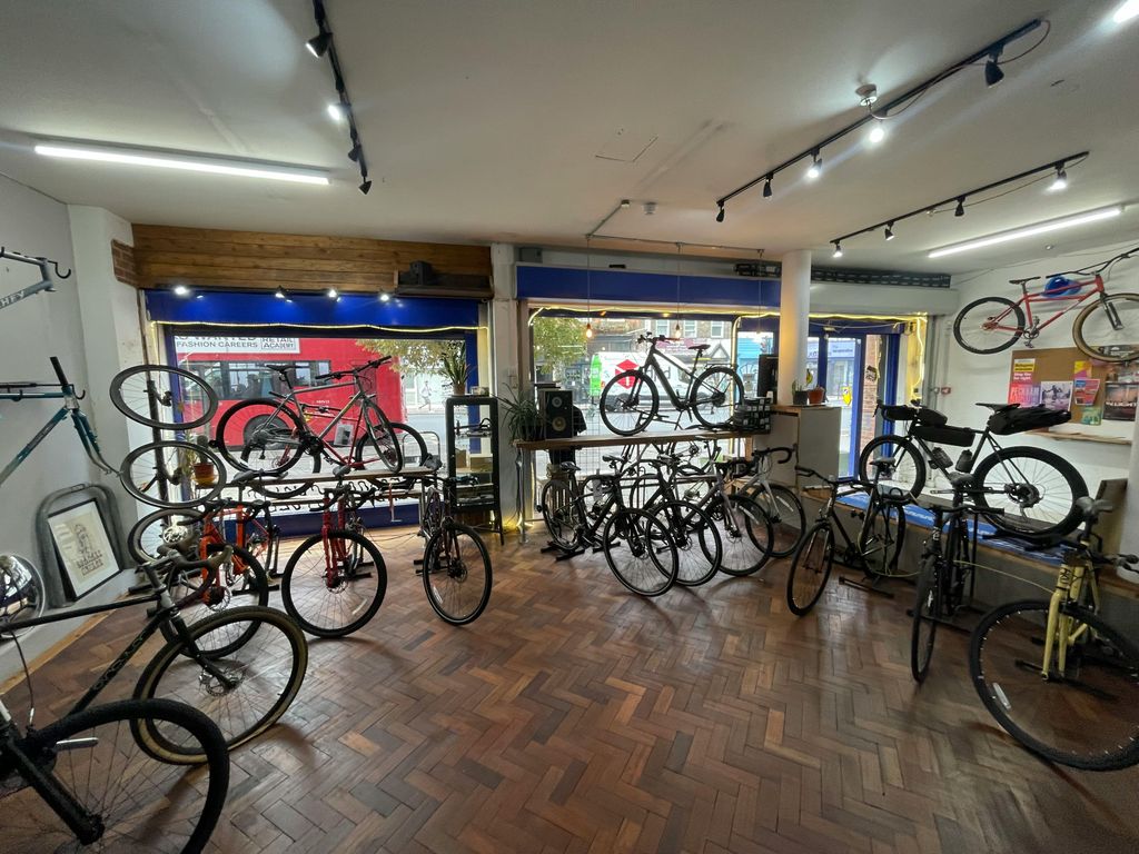 Property photo 2 of 12 Image00330.Jpeg