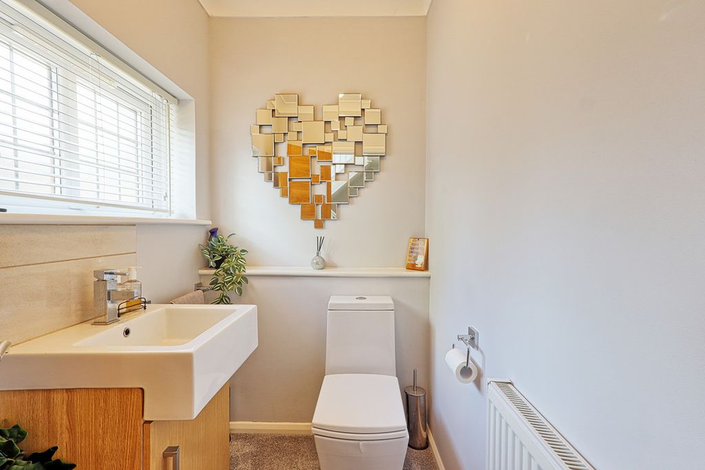 Property photo 3 of 47