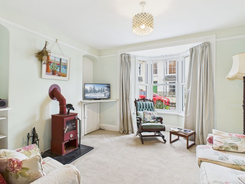 Property photo 2 of 15 Lounge