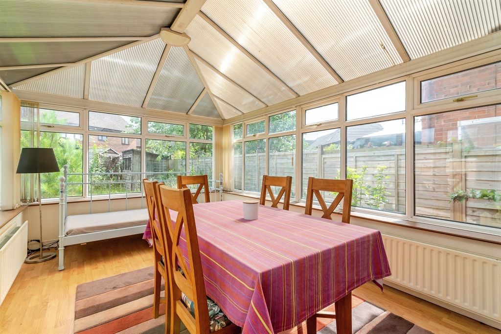 Property photo 3 of 21